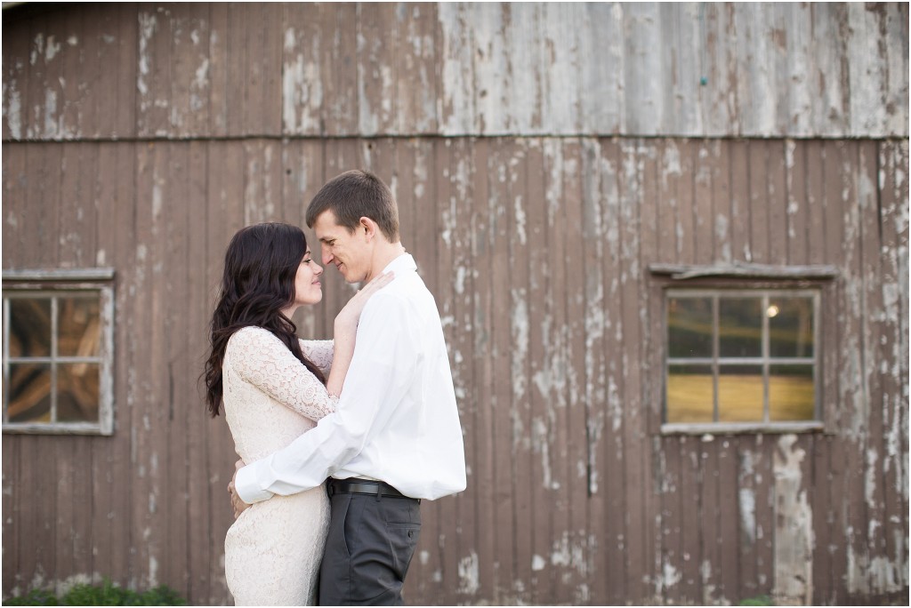 Springfield Spring Farm Engagement Session_0035