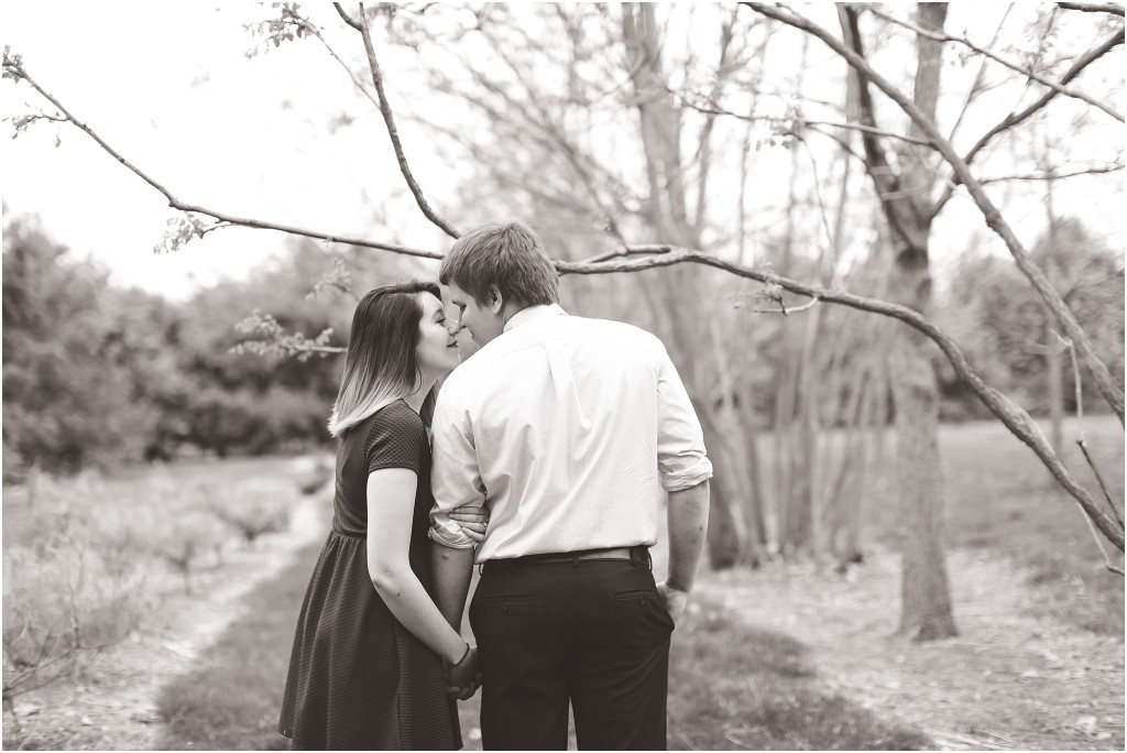 Springfield Shepherd House Engagement Session_0016