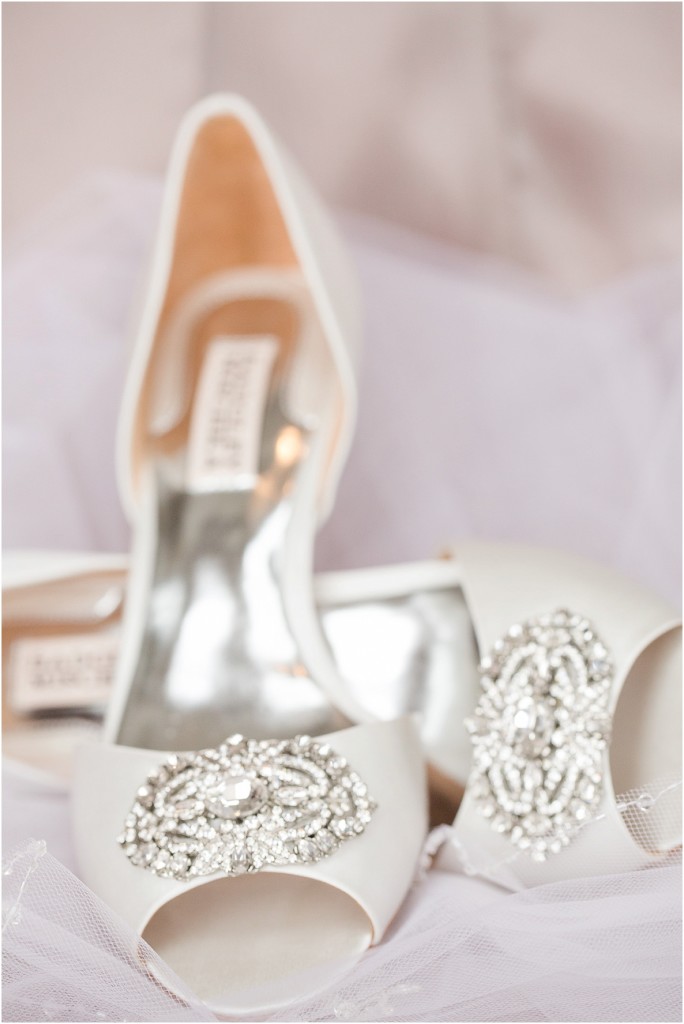 Silver and Navy Illinois Winter Wedding_0144
