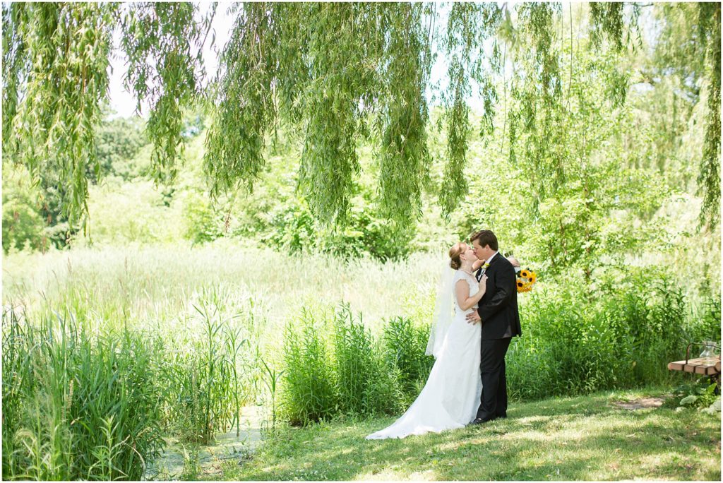 Crystal Lake Algonquin Chicago Summer Navy and Gray Wedding Photography_0023