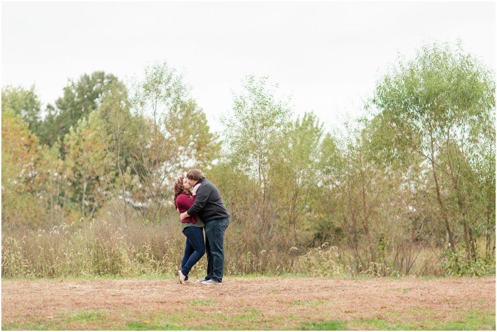 springfield-illinois-fall-engagement-photography_0036