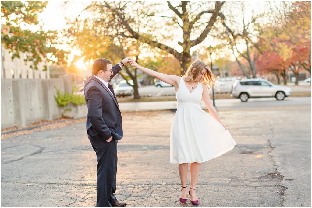 downtown-fall-elegant-engagement-session_0040