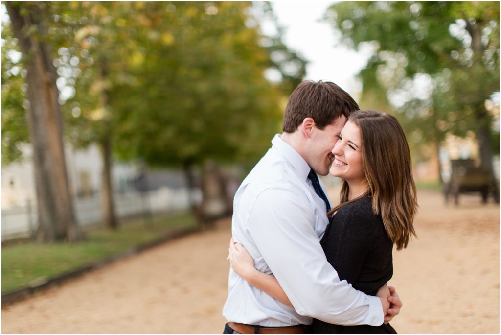 downtown-park-fall-engagement-photography_0022