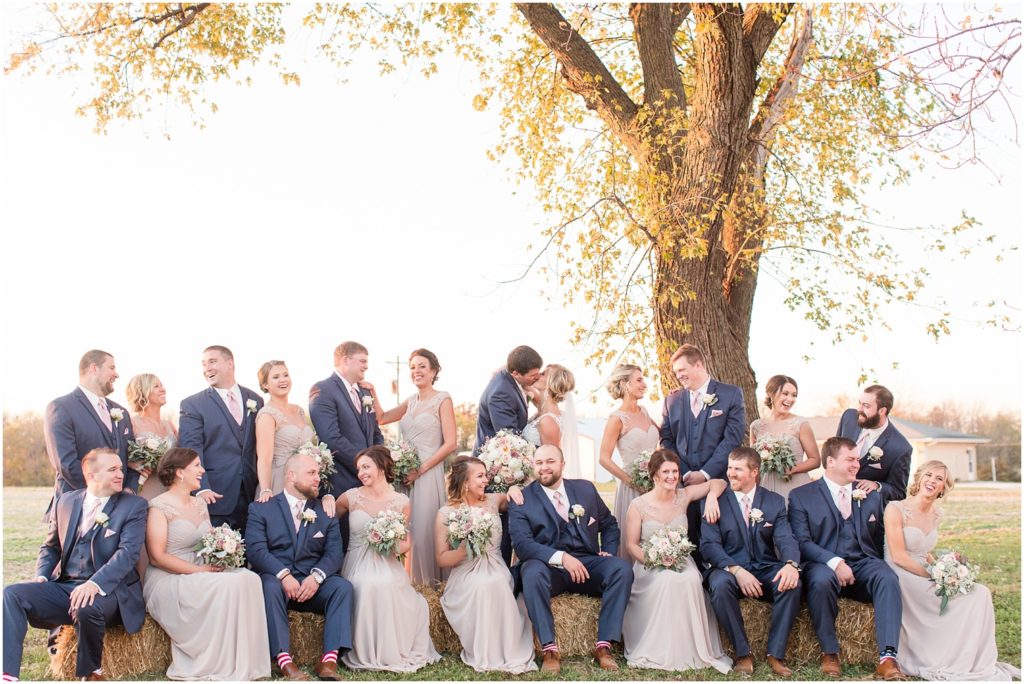 vintage-fall-blusy-navy-and-cream-wedding_0104