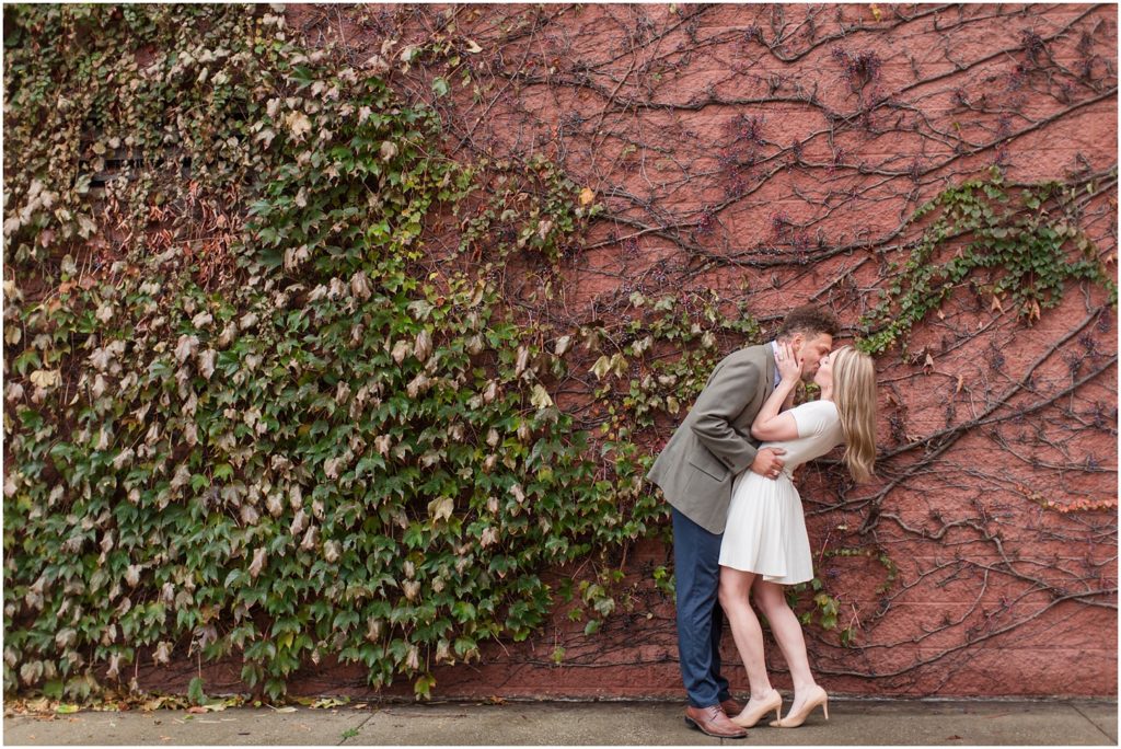 springfield-urban-classy-downtown-engagement-photography_0021